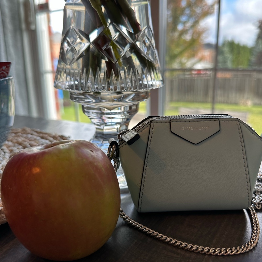 Givenchy Sac Noir Baby Antigona-light blue - Picture 2 of 15